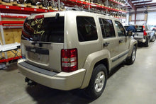 Load image into Gallery viewer, SIDE MARKER LAMP LIGHT Liberty 2008-2012 Bumper Mounted Right - NW81644

