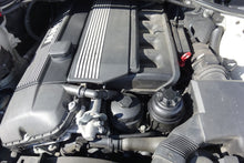 Load image into Gallery viewer, [INVENTORYCAR_YEAR_MAKE_MODEL] SIDE MARKER LAMP LIGHT Fender Mounted Left - NW82084
