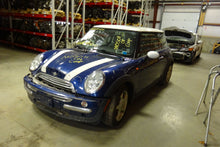 Load image into Gallery viewer, FOG LIGHT Mini Cooper 2002 02 03 04 05 06 07 08 Right - NW82268
