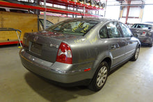 Load image into Gallery viewer, WHEEL Passat 01 02 03 04 05 15x7 Alloy 9 Spoke - NW201661
