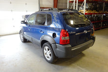 Load image into Gallery viewer, FOG LAMP LIGHT Hyundai Tucson 05 06 07 08 09 Bumper Mounted Right - NW82672
