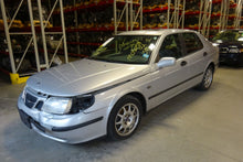 Load image into Gallery viewer, PARKLAMP Saab 9-5 2002 02 2003 03 Right - NW83464
