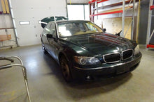 Load image into Gallery viewer, AC COMPRESSOR BMW 745I 750I 760I 02 03 04 05 06 07 08 - NW42298
