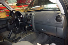 Load image into Gallery viewer, Fog Light Jeep Liberty 2002 02 2003 03 2004 04 Right - NW81649
