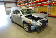 Load image into Gallery viewer, DC CONVERTOR INVERTOR Toyota Camry 2007 07 2008 08 2009 09 2010 10 2011 11 - NW50375
