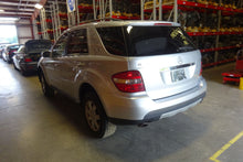 Load image into Gallery viewer, SIDE VIEW MIRROR Mercedes ML320 ML350 ML550 2006 06 2007 07 2008 08 Right - NW53219
