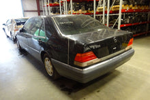 Load image into Gallery viewer, POWER STEERING PUMP Mercedes S320 1992 92 93 94 95 - 99 - NW163807
