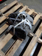 Load image into Gallery viewer, TRANSFER CASE Aviator Mountaineer 2004 04 2005 05 - NW404523
