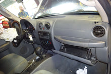 Load image into Gallery viewer, TRANSFER CASE Jeep Liberty 02 03 04 05 06 07 - NW176538
