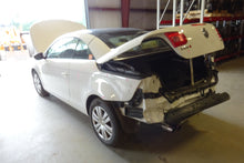 Load image into Gallery viewer, SPEEDOMETER CLUSTER Volkswagen EOS 2009 09 - NW388919
