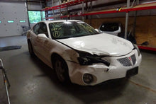 Load image into Gallery viewer, Mass Air Flow Sensor Meter MAF Malibu Grand Prix 04 05 06 - NW4582
