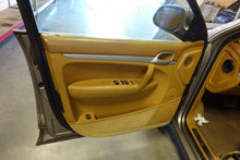 Load image into Gallery viewer, REMOTE CD CHANGER 911 911 Turbo Boxster Boxster S Cayenne 03-05 - NW139296
