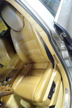 Load image into Gallery viewer, REMOTE CD CHANGER 911 911 Turbo Boxster Boxster S Cayenne 03-05 - NW139296
