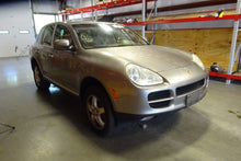 Load image into Gallery viewer, AMPLIFIER Porsche Cayenne 2006 06 - NW139317
