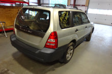 Load image into Gallery viewer, PARKLAMP Subaru Forester 2003 03 2004 04 2005 05 Right - NW83516
