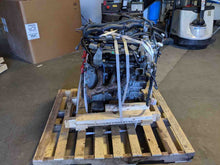 Load image into Gallery viewer, TRANSFER CASE Titan Pathfinder Frontier 2005 05 06 07 08 09 10 11 12 13 Auto - NW176827
