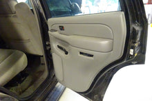 Load image into Gallery viewer, PARKLAMP Sierra 1500 3500 2500 Yukon 1999 99 00 01 02 03 04 05 06 07 Left - NW81543
