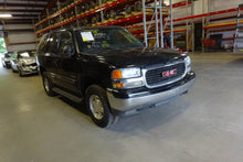 Load image into Gallery viewer, PARKLAMP Sierra 1500 3500 2500 Yukon 1999 99 00 01 02 03 04 05 06 07 Left - NW81543
