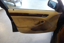 Load image into Gallery viewer, Fog Light BMW 320i 330i 325i 2002 02 2003 03 2004 04 2005 05 - NW82033
