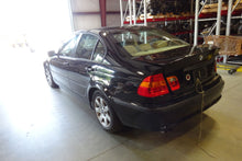 Load image into Gallery viewer, Fog Light BMW 320i 330i 325i 2002 02 2003 03 2004 04 2005 05 - NW82036
