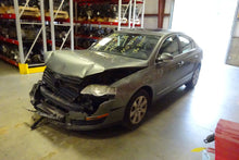 Load image into Gallery viewer, Mass Air Flow Sensor Meter MAF A3 EOS Golf Golf GTI Jetta Passat 06-11 - NW5679
