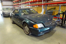 Load image into Gallery viewer, Cd Changer Mercedes SL320 SL500 SL600 1994 94 1995 95 1996 96 1997 97 1998 98 - NW139074
