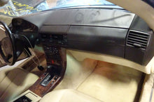 Load image into Gallery viewer, Cd Changer Mercedes SL320 SL500 SL600 1994 94 1995 95 1996 96 1997 97 1998 98 - NW139074
