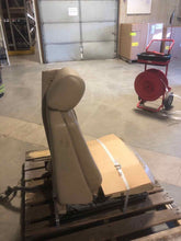 Load image into Gallery viewer, Cd Changer Mercedes SL320 SL500 SL600 1994 94 1995 95 1996 96 1997 97 1998 98 - NW139074
