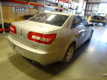 Load image into Gallery viewer, [INVENTORYCAR_YEAR_MAKE_MODEL] FOG LAMP LIGHT - NW81690
