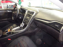 Load image into Gallery viewer, RADIO Ford Fusion 2013 13 2014 14 2015 15 - NW134911
