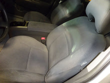 Load image into Gallery viewer, Radio Toyota Prius 2006 06 2007 07 2008 08 2009 09 Am Fm CD - NW139953

