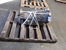 Load image into Gallery viewer, AC COMPRESSOR BMW X5 2001 01 2002 02 2003 03 - NW42335
