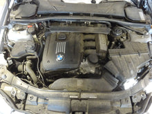 Load image into Gallery viewer, AC COMPRESSOR BMW 323i 128i 328i 323i 128i 2007 07 2008 08 2009 09 10 11 12 - NW42174
