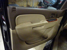 Load image into Gallery viewer, FOG LIGHT Yukon G8 Tahoe Camarao 2007 07 2008 08 2009 09 2010 10 11 12 13 - NW81542
