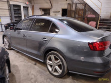 Load image into Gallery viewer, Alternator  JETTA GLI 2017 - MM2655014
