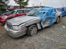 Load image into Gallery viewer, ECU ECM COMPUTER Lincoln Town Car 2005 05 - MM2660768
