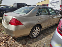 Load image into Gallery viewer, ALTERNATOR HONDA ACCORD 2004 05 06 07 3.0 - MM2687907
