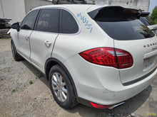 Load image into Gallery viewer, TRANSFER CASE Porsche Cayenne 11 12 13 14 15 16 17 18 - MM2804624
