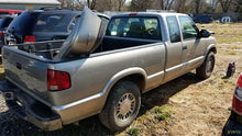 Load image into Gallery viewer, [INVENTORYCAR_YEAR_MAKE_MODEL] TRANSMISSION 4X4 - MM2693361
