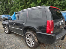 Load image into Gallery viewer, [INVENTORYCAR_YEAR_MAKE_MODEL] TRANSFER CASE - MM2771960
