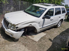 Load image into Gallery viewer, AC A/C AIR CONDITIONING COMPRESSOR Commander Grand Cherokee 05-07 - MM2760469
