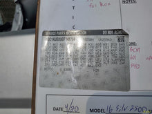 Load image into Gallery viewer, [INVENTORYCAR_YEAR_MAKE_MODEL] TRANSFER CASE - MM2800573
