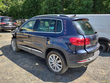 Load image into Gallery viewer, AC COMPRESSOR Passat Audi A3 Golf EOS 2006 06 2007 07 - MM2768651
