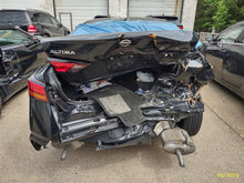 Load image into Gallery viewer, Grille Nissan Altima 2020 - MM2765123
