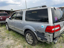 Load image into Gallery viewer, AC A/C AIR CONDITIONING COMPRESSOR Expedition Navigator 09-14 - MM2811622

