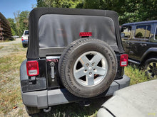 Load image into Gallery viewer, TRANSMISSION Jeep Wrangler 07 08 09 10 11 4X4 - MM2819694
