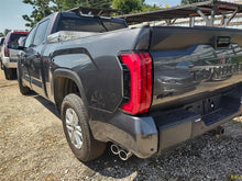 Load image into Gallery viewer, Turbo Toyota Tundra 2023 - MM2918529
