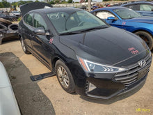 Load image into Gallery viewer, AC Compressor Hyundai Elantra 2020 - MM2812040

