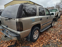 Load image into Gallery viewer, [INVENTORYCAR_YEAR_MAKE_MODEL] TRANSFER CASE - MM2943883
