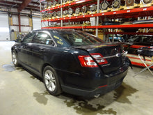 Load image into Gallery viewer, RADIO CONTROL Ford Taurus 2014 14 2015 15 2016 16 - NW135555
